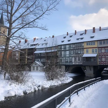 Ferienwohnung Blickfang: Modern Apartment in Erfurt's Old Town with Balcony Exterior photo