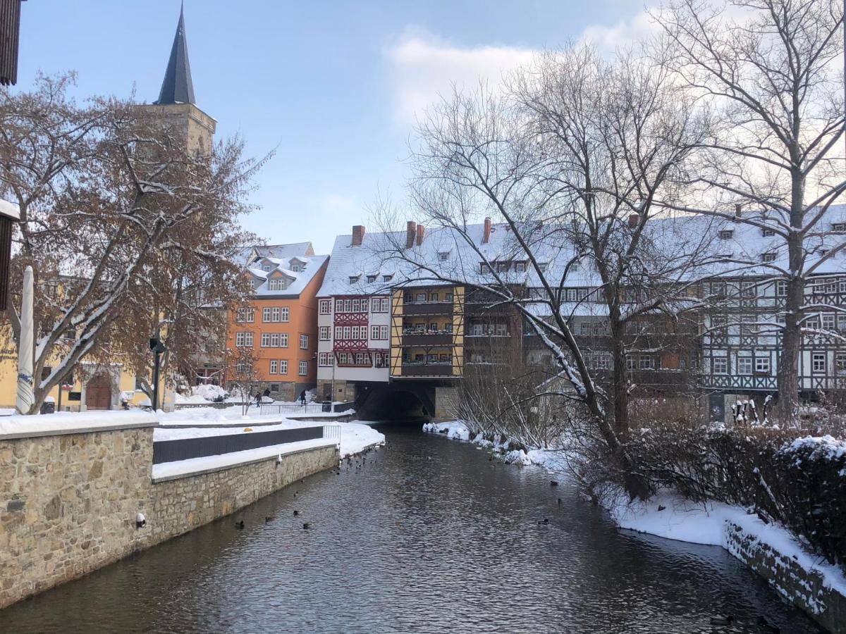 Blickfang: Modern In Erfurt's Old Town With Balcony Apartment *